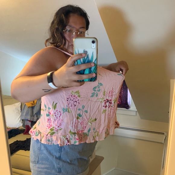 pink floral blouse - Picture 2 of 2